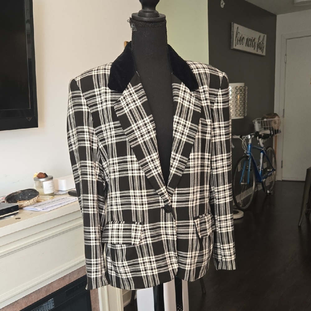 Vintage Liz Claiborne Black and White Plaid Blazer
